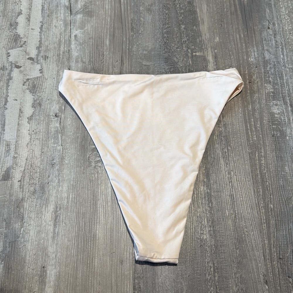 Cream Bikini Bottom - Picture 3 of 5